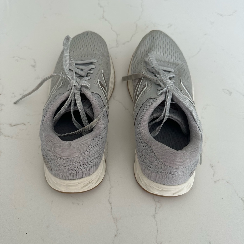 New Balance - Picture 4 of 6